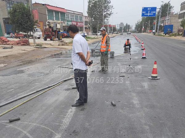 公路灌浆工程